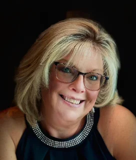 Headshot — Heidi Jablonski